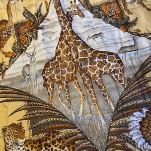 Salvadore Ferragamo silk scarf 🦒